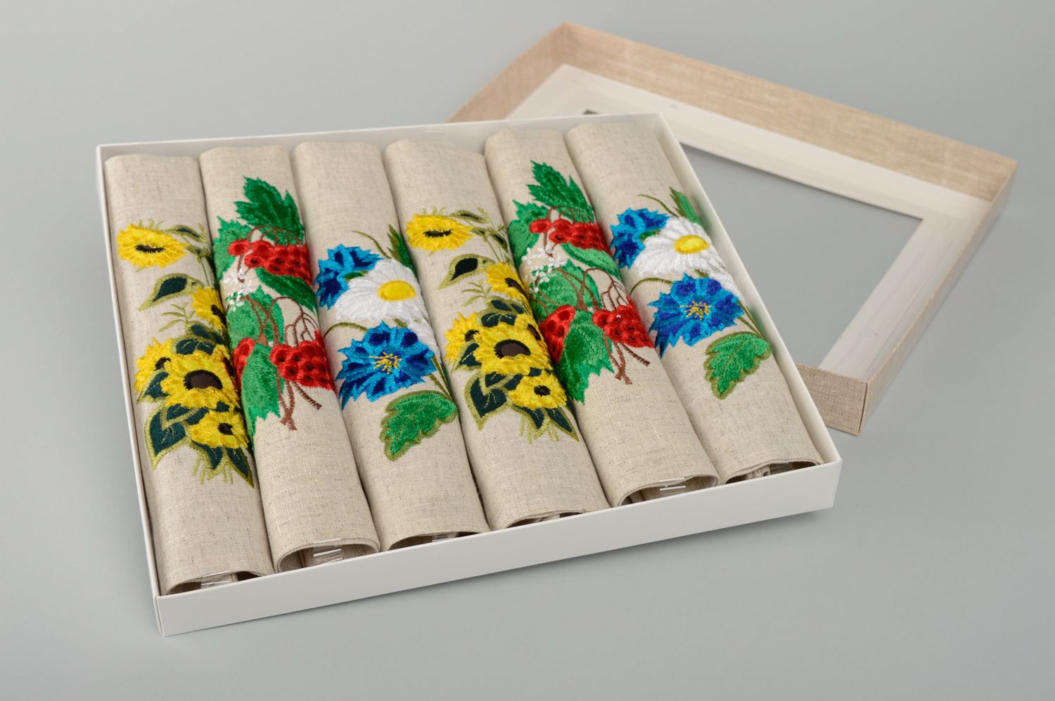 Set de servilletas bordadas en realce, 6 piezas foto 1