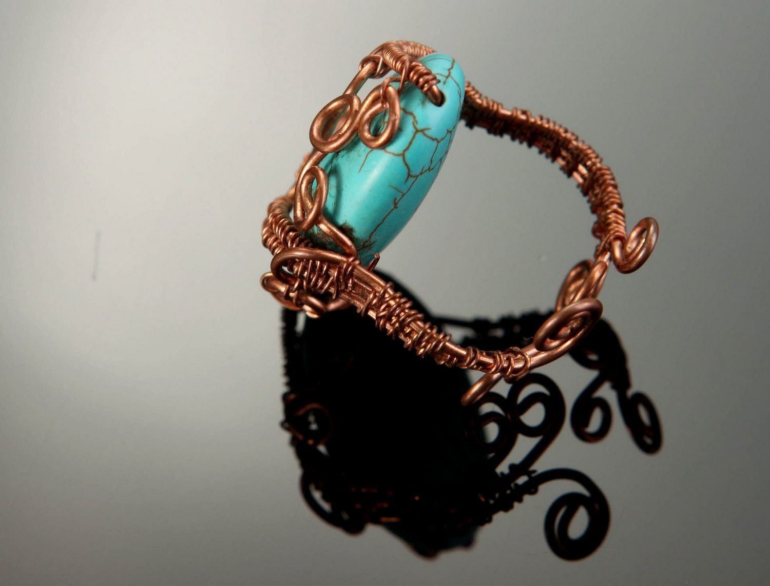 Handmade copper ring with turquoise imitation photo 2