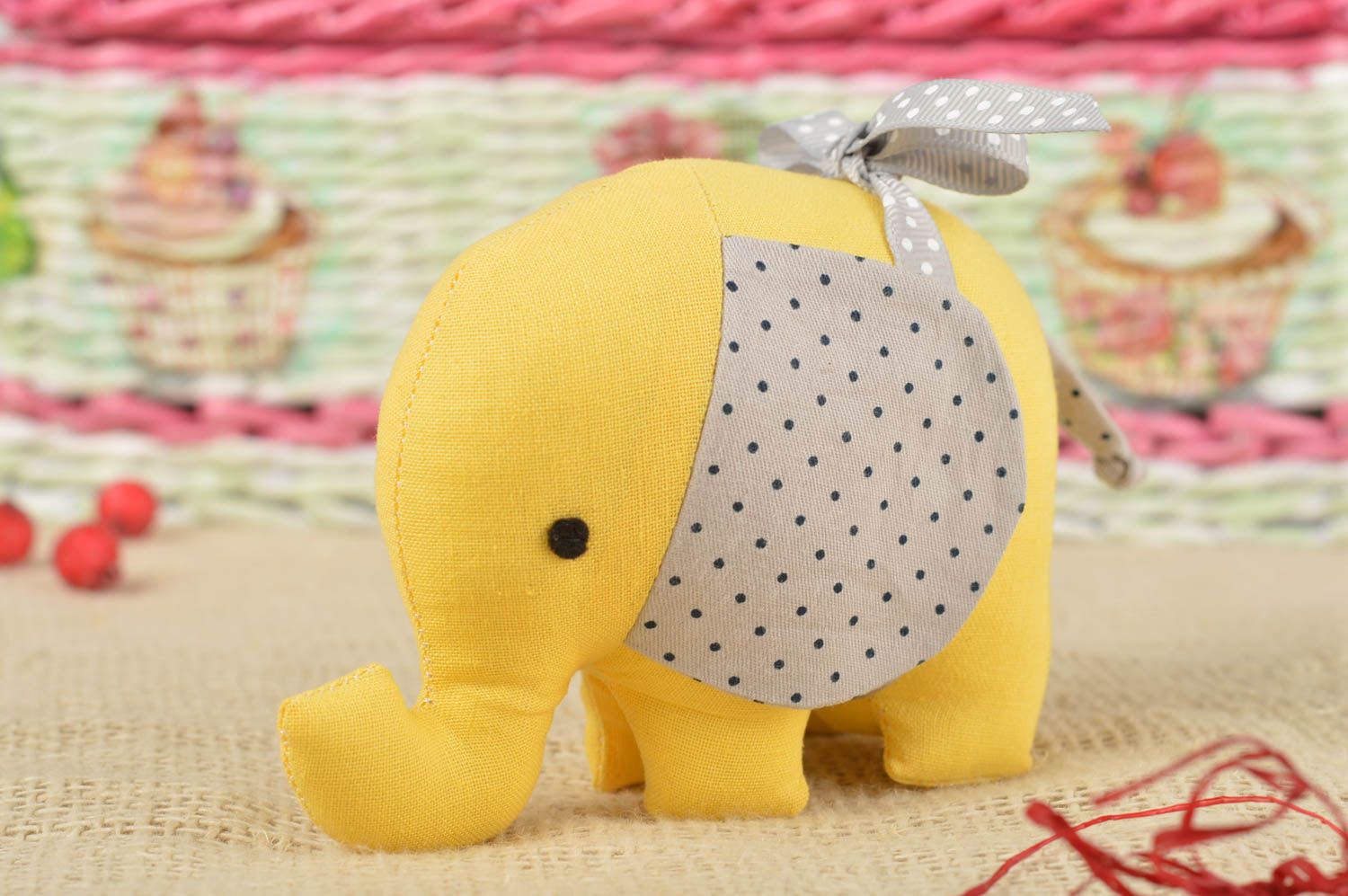 Handmade Stofftier Elefant natürliches Spielzeug Geschenkidee für Freundin foto 1