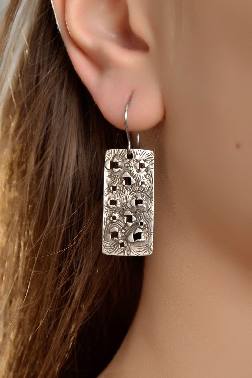 Rectangular metal earrings photo 4