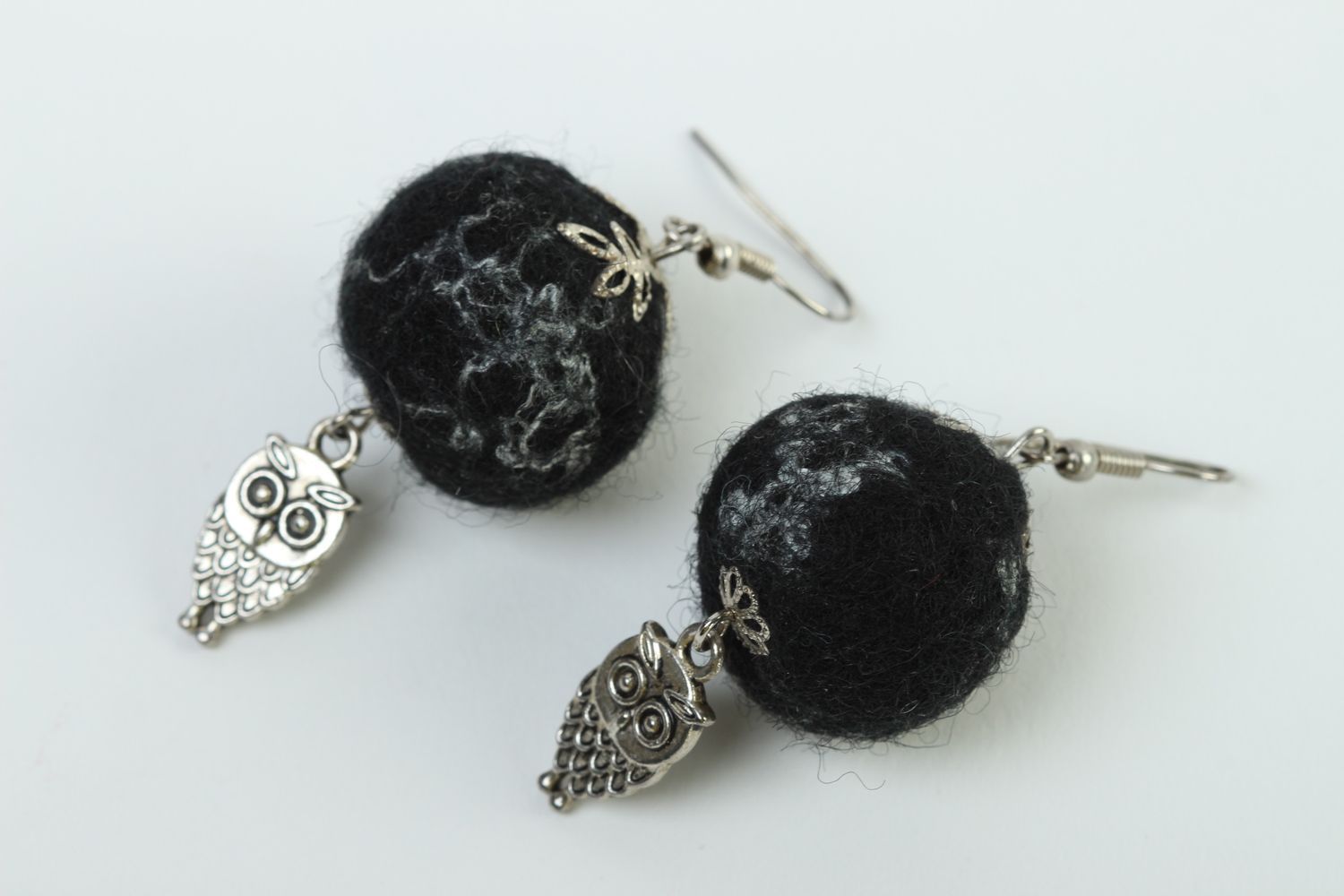 Beautiful handmade felted wool earrings ball earrings design handmade accessory photo 2