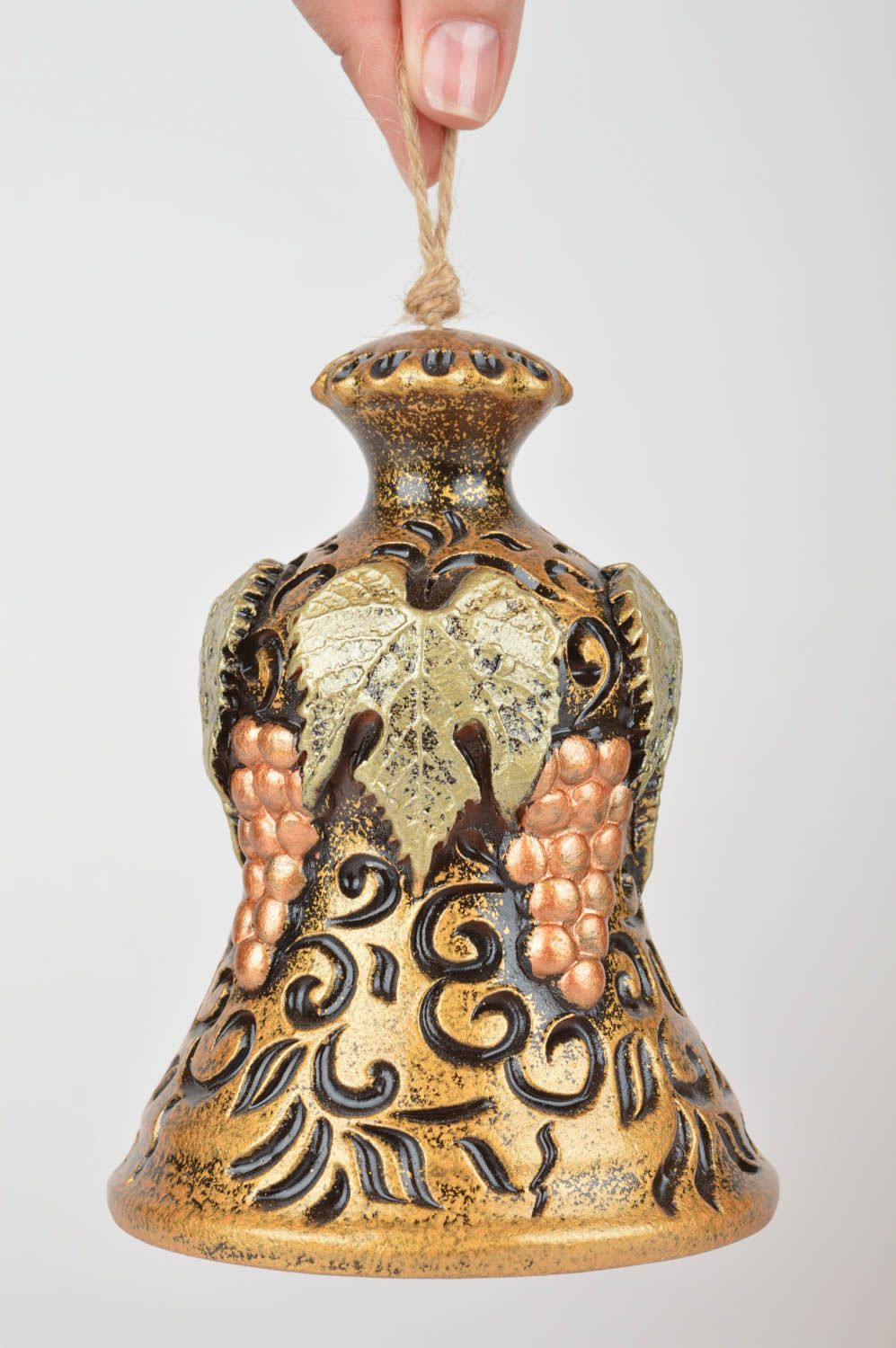 Большой керамический колокольчик для декора дома расписной Золотая гроздь фото 3