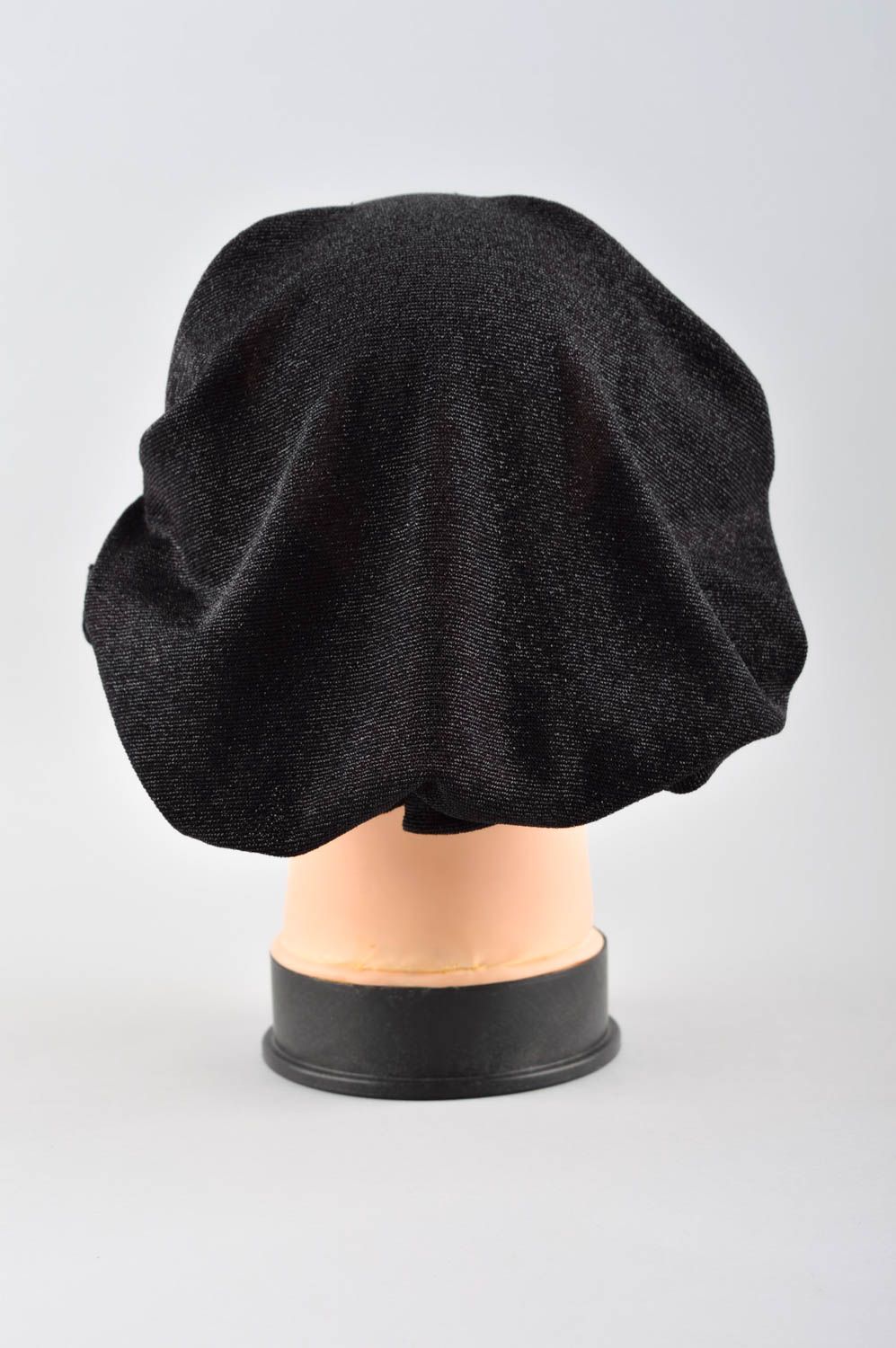 Mütze Damen schwarz Mütze aus Filzwolle handgemachte Mütze modisches Accessoire  foto 3