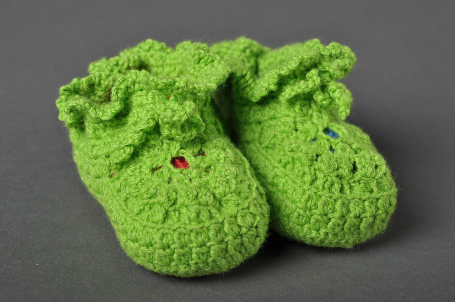 Пинетки крючком ручной работы зеленые пинетки для новорожденных вязаные пинетки фото 1