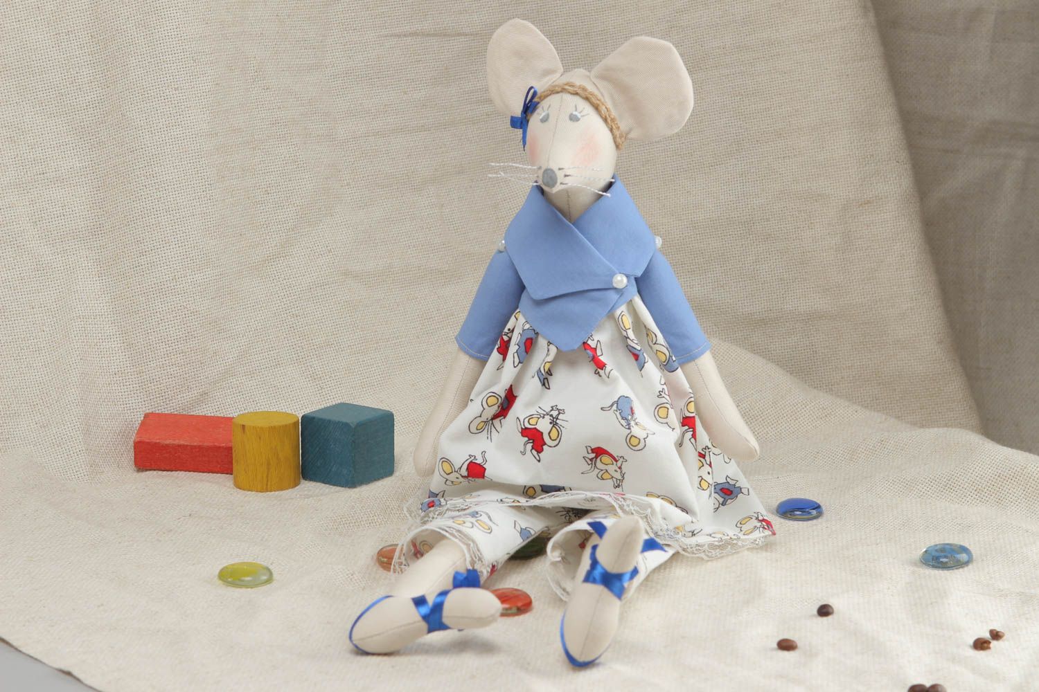 Мягкая игрушка из ткани Мышка в синем фото 5