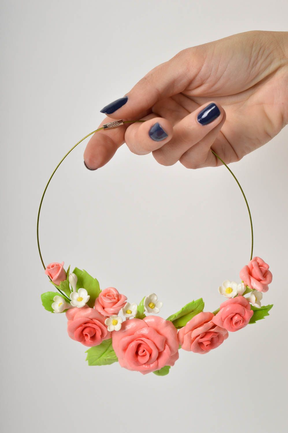 Collar de arcilla polimérica bisutería hecha a mano collar con flores de rosas foto 5