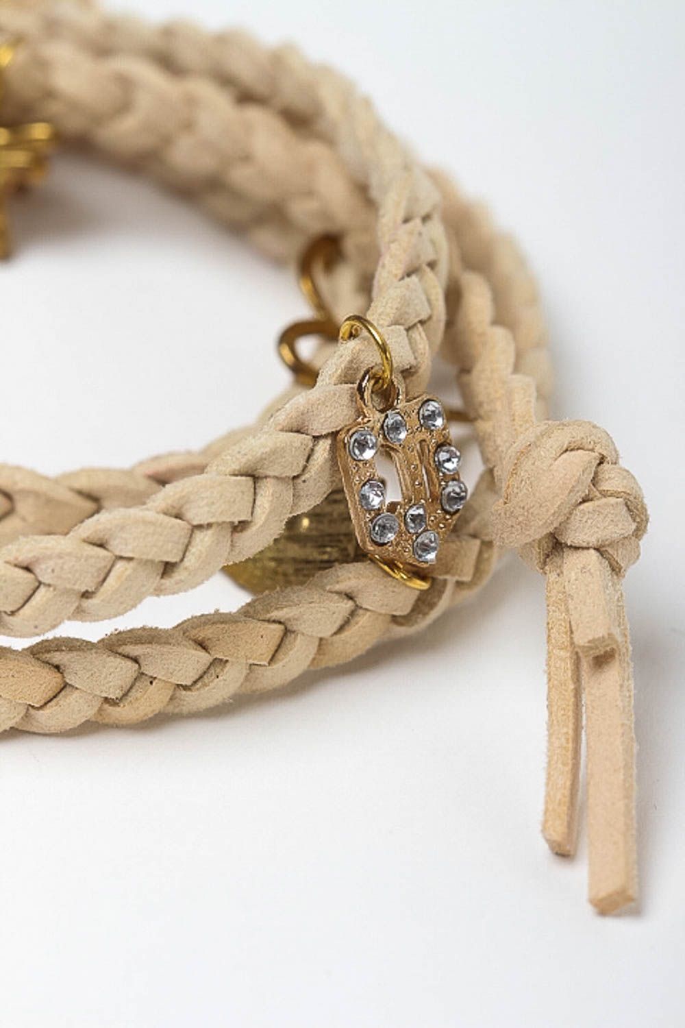 Bracelet textile beige Bijou fait main pièces métalliques Accessoire femme photo 3