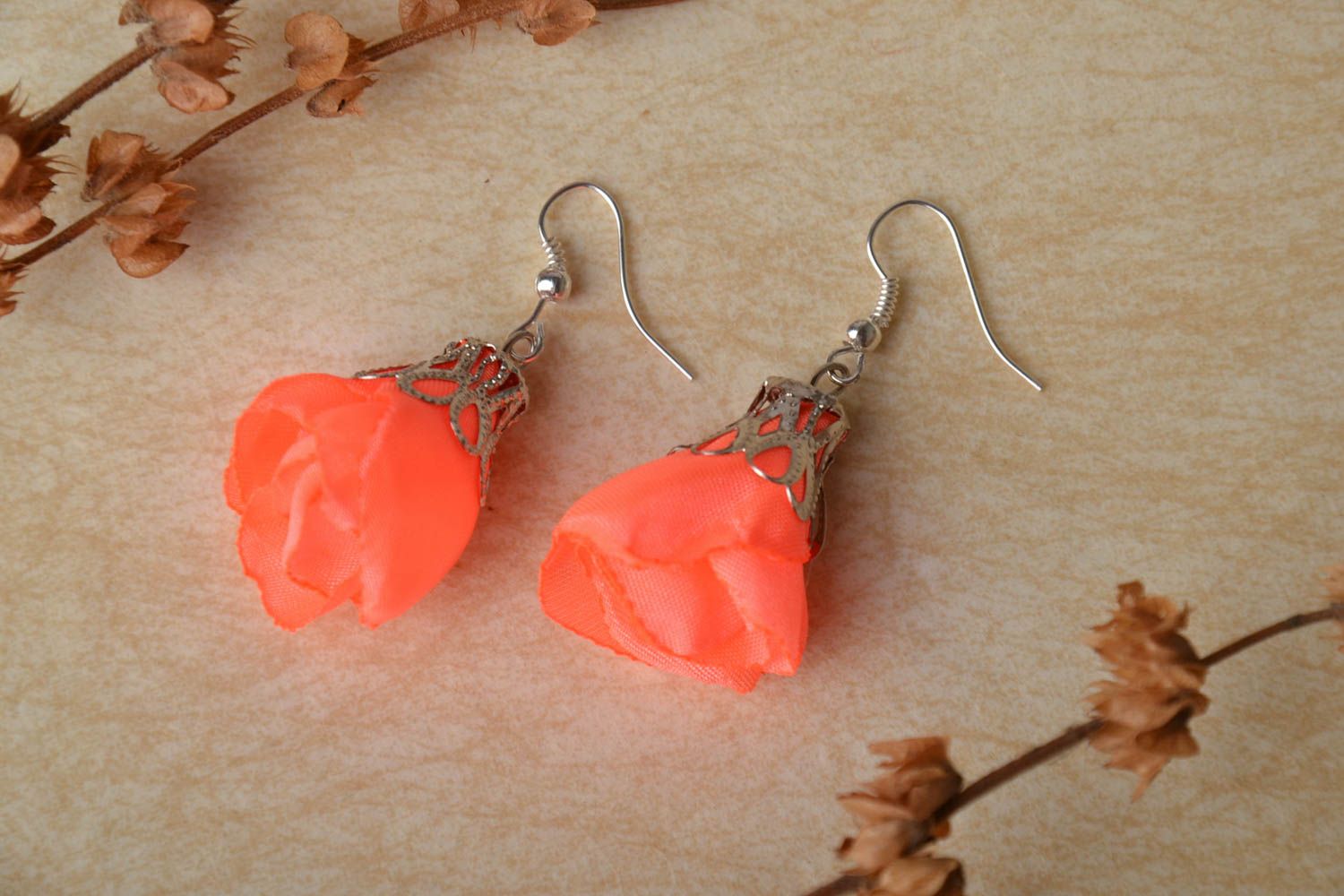 Satin ribbon flower earrings Coral photo 1