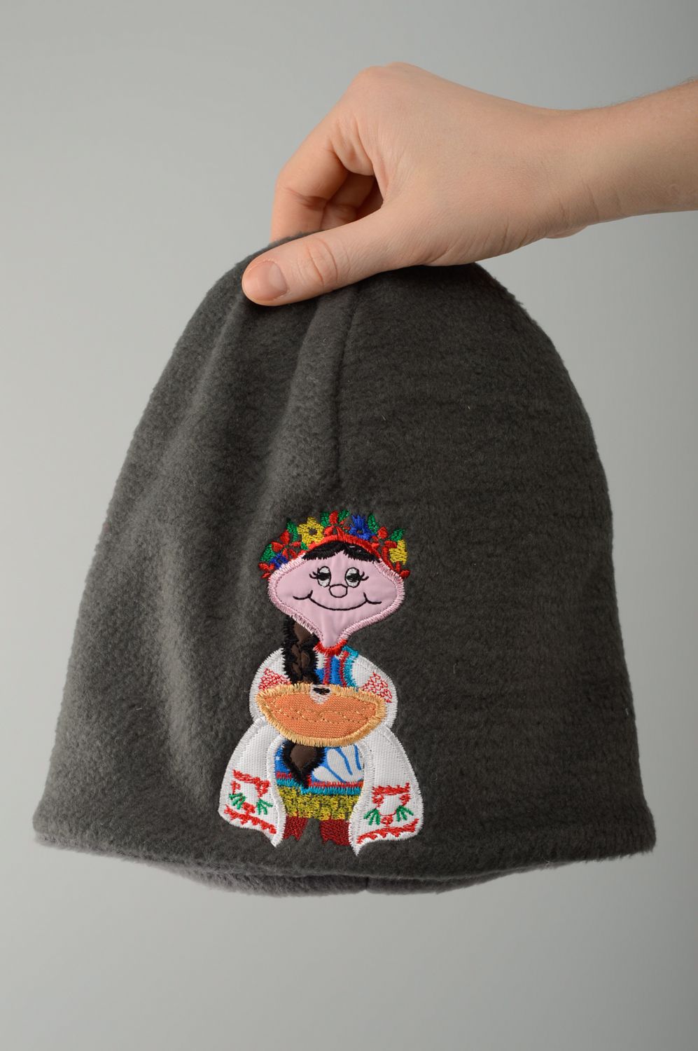 Children's fleece hat with drawing photo 4