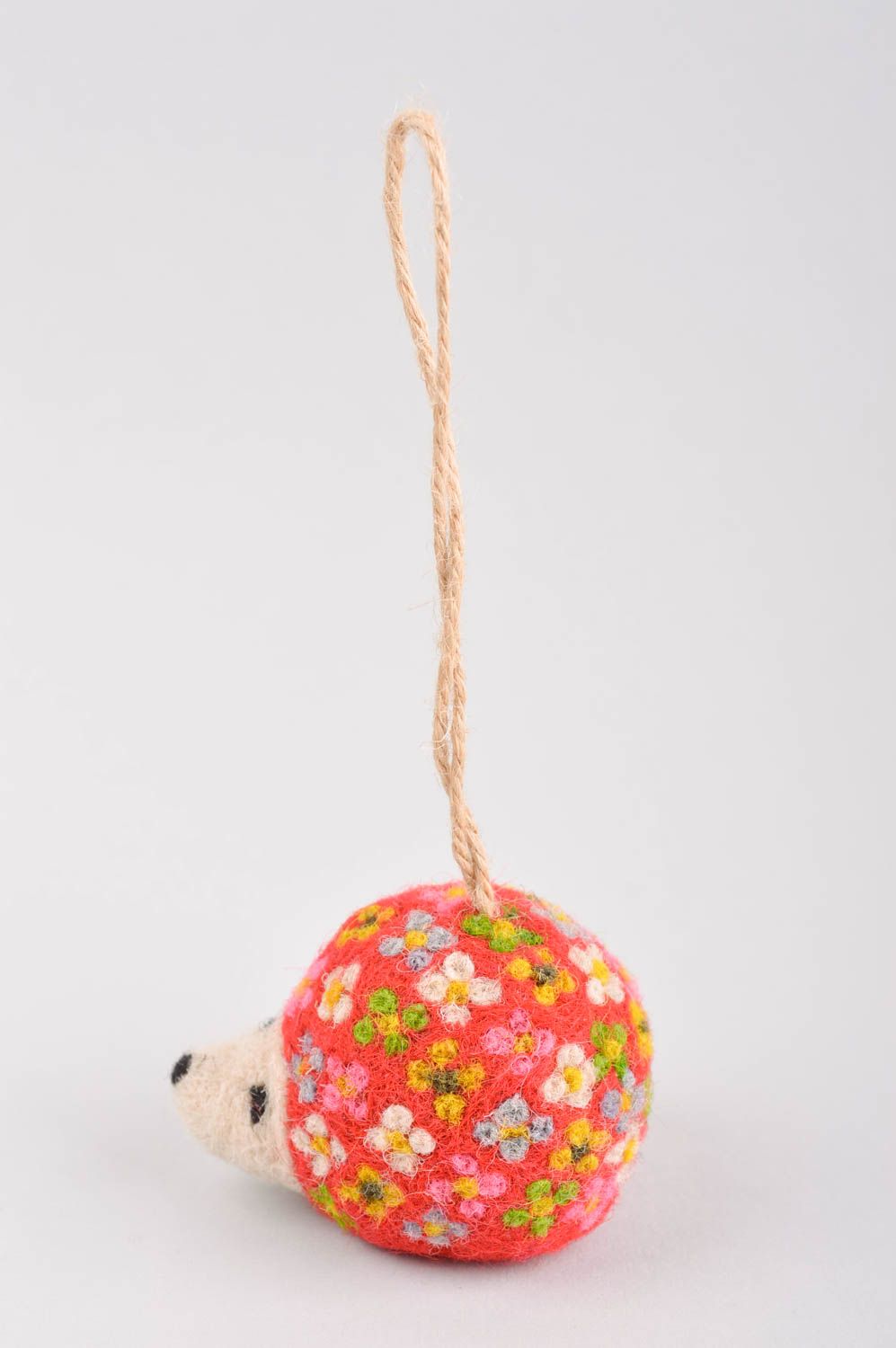 Валяная игрушка ручной работы декор на стену игрушка из шерсти Красный ежик фото 3