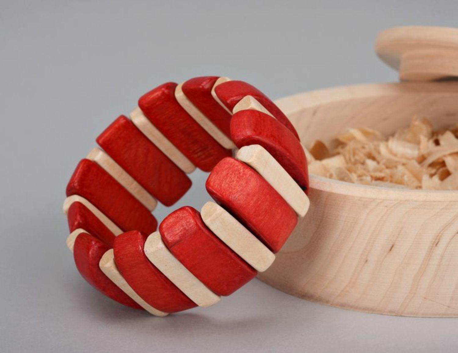 Bracciale di legno fatto a mano braccialetto chiaro braccialetto da polso
 foto 1