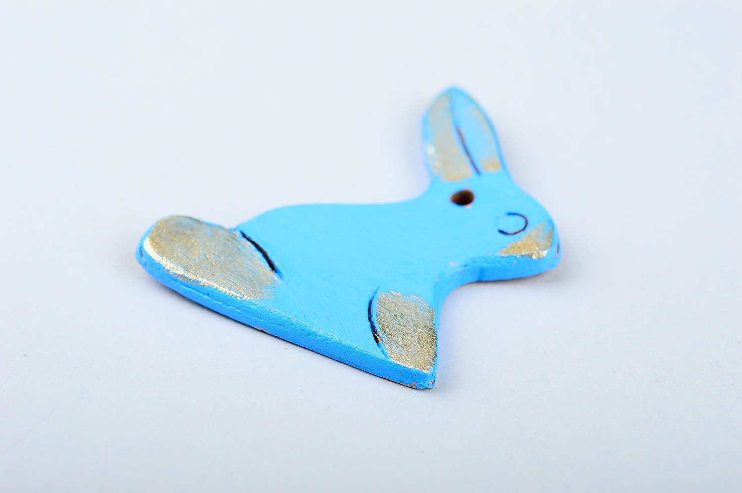 Игрушка на елку хэнд мэйд декор для дома глиняная игрушка в виде голубого зайца фото 4