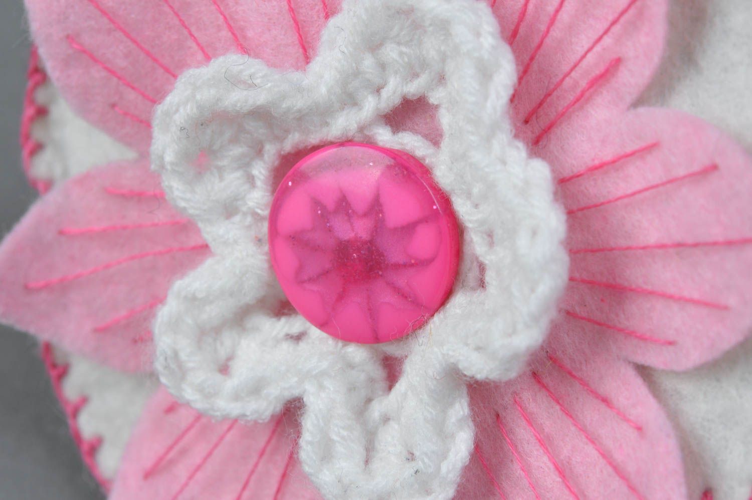 Fleur artificielle rose clair en feutre décorative originale faite main photo 3