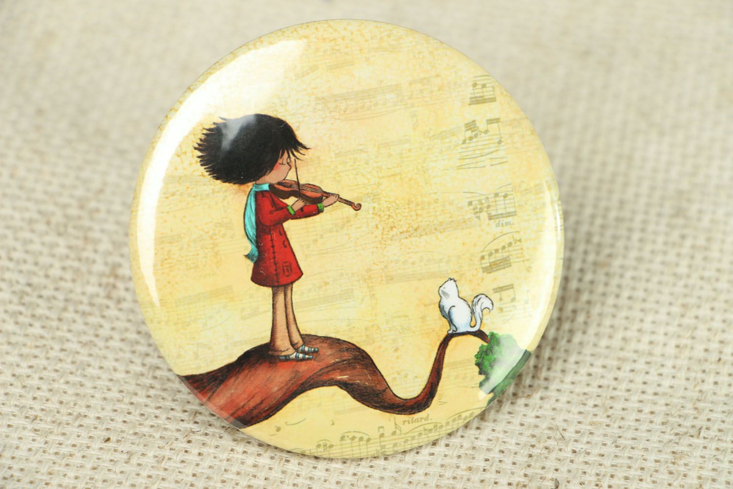 Pocket mirror with the image of violinist photo 1