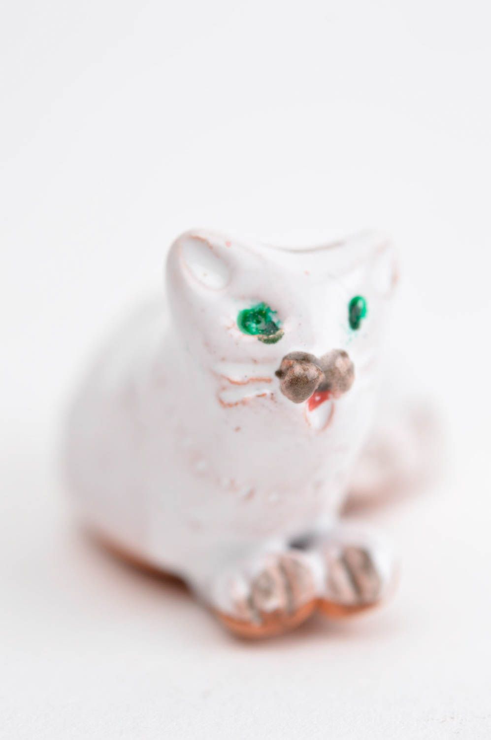 Figurine chat blanc Statuette miniature fait main Déco maison argile glaçure photo 8