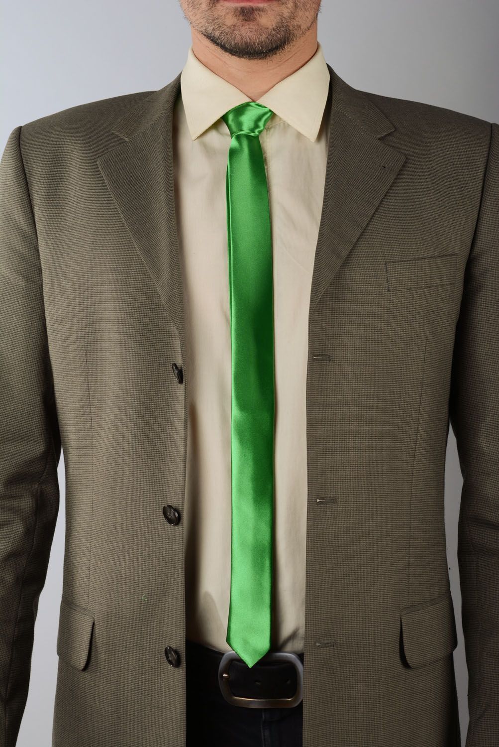 Cravate en satin verte faite main photo 1