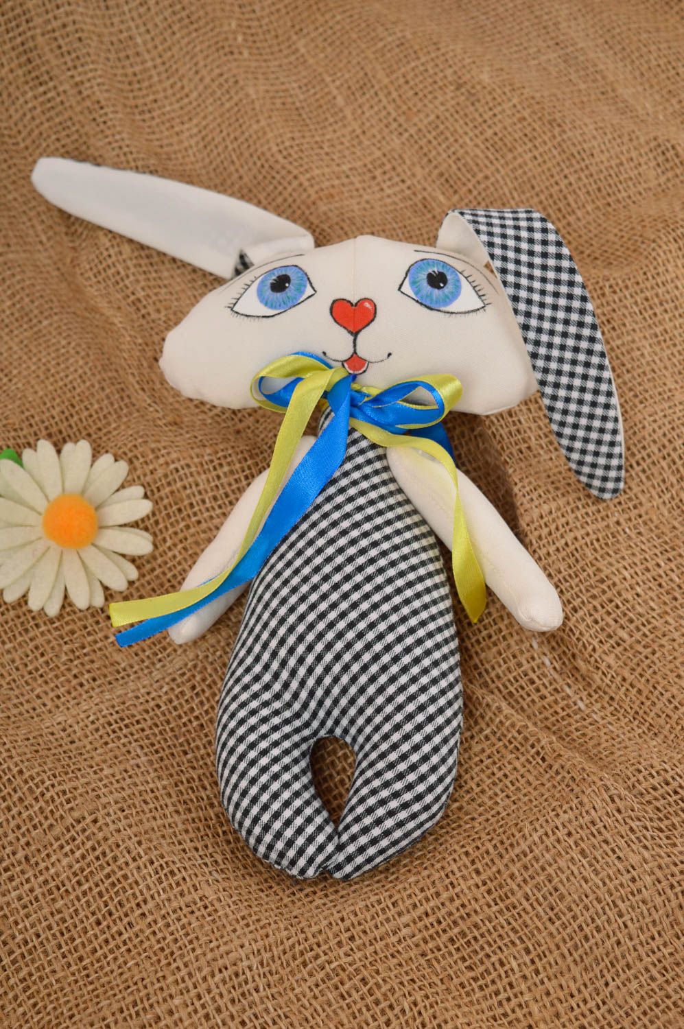 Jouet lapin Peluche faite main en tissus à carreaux Cadeau pour enfant photo 1