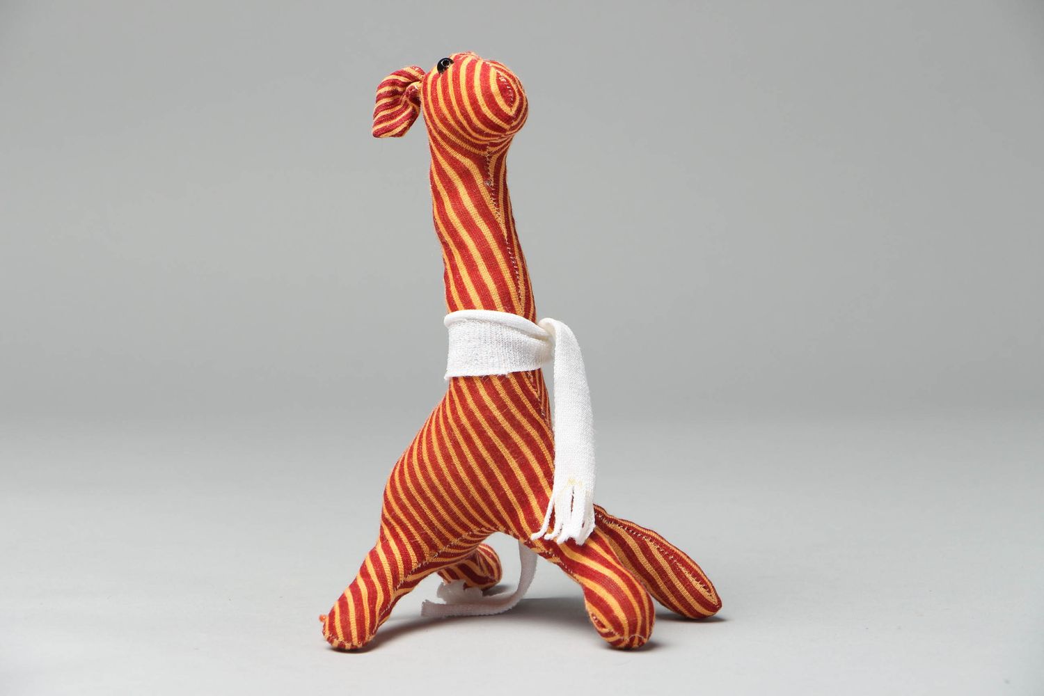 Giraffa carina fatta a mano pupazzo di peluche giocattolo simpatico da bambini foto 1