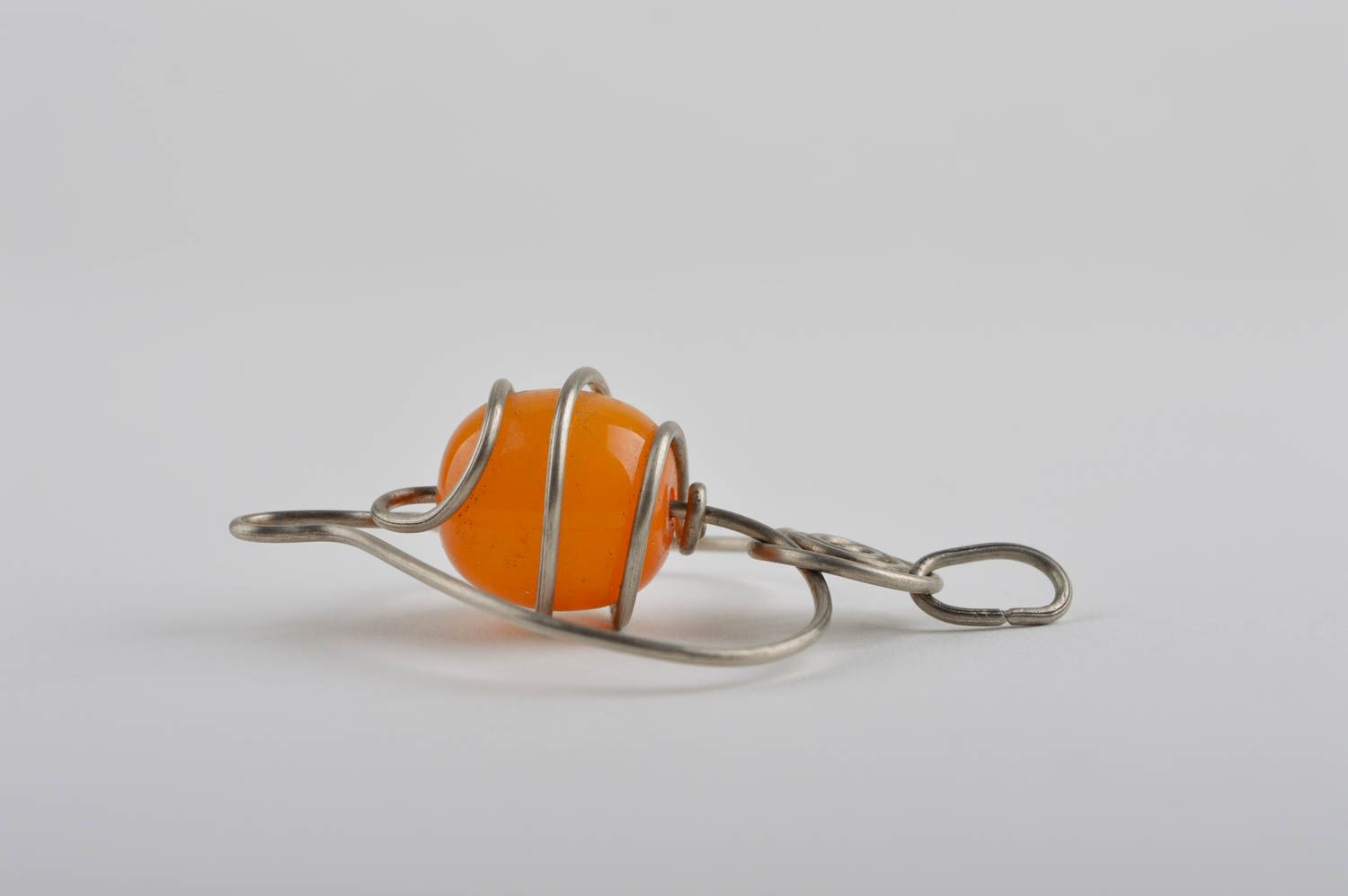 Pendentif ambre Bijou fait main métallique en forme de cœur Accessoire femme photo 5