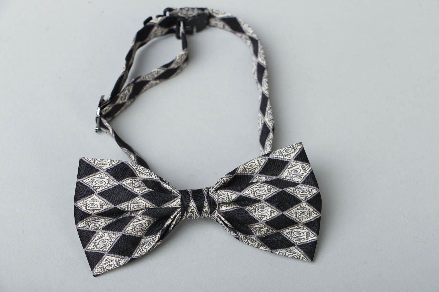 Homemade textile bow tie photo 1