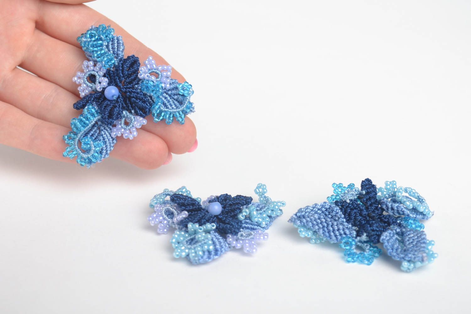 Украшения ручной работы броши цветы плетеные броши 3 штуки в виде синих цветов фото 5