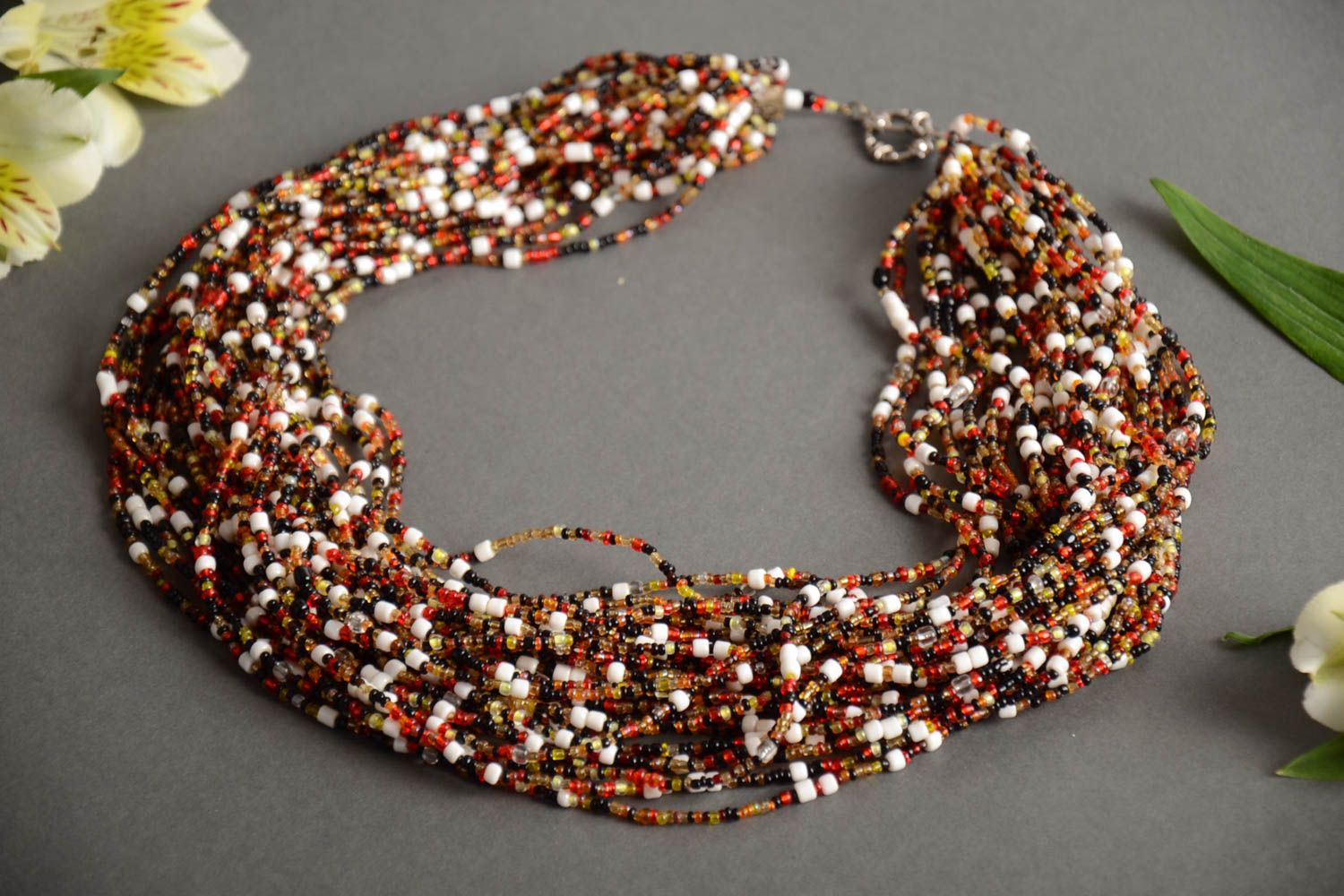 Buntes Collier aus Glasperlen künstlerischer schöner Halsschmuck für Frauen foto 1