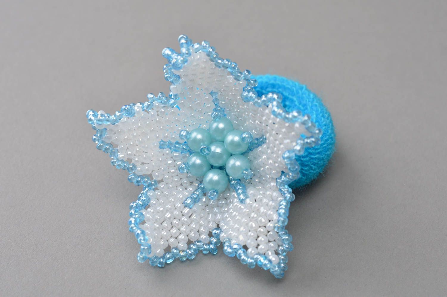 Stylish handmade elegant beautiful blue scrunchy woven of blue and white beads photo 2