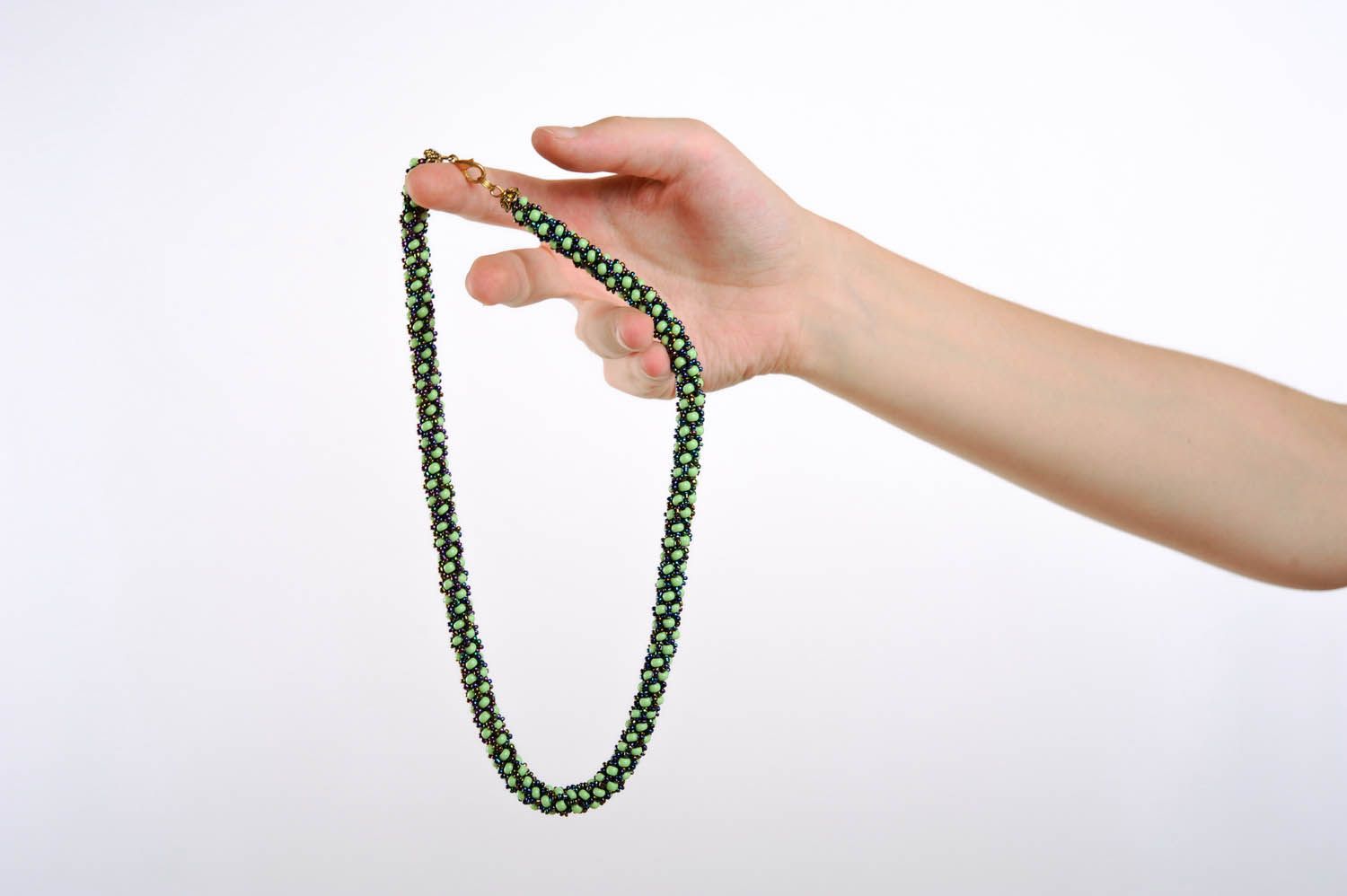 Collana tubolare originale fatta a mano accessorio da donna di perline
 foto 6