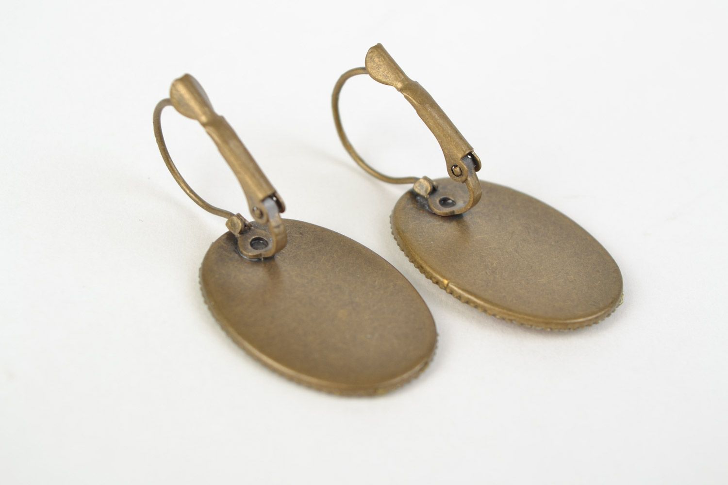 Lange originelle ovale Vintage Ohrringe aus Juwelierharz Herbst Handarbeit  foto 4