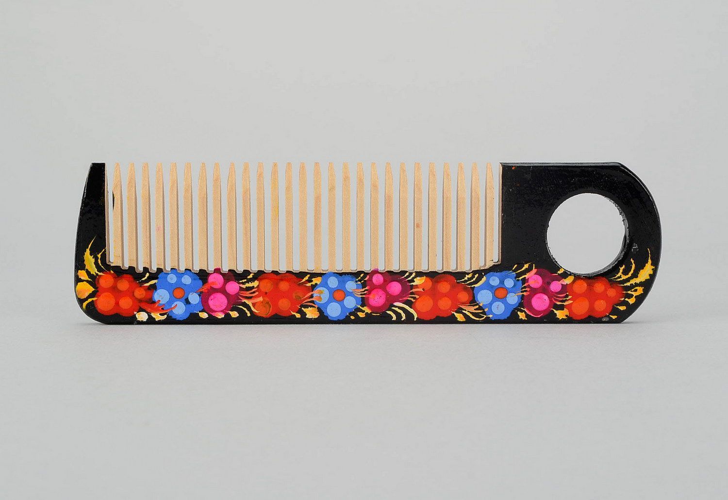 Comb with hole photo 3