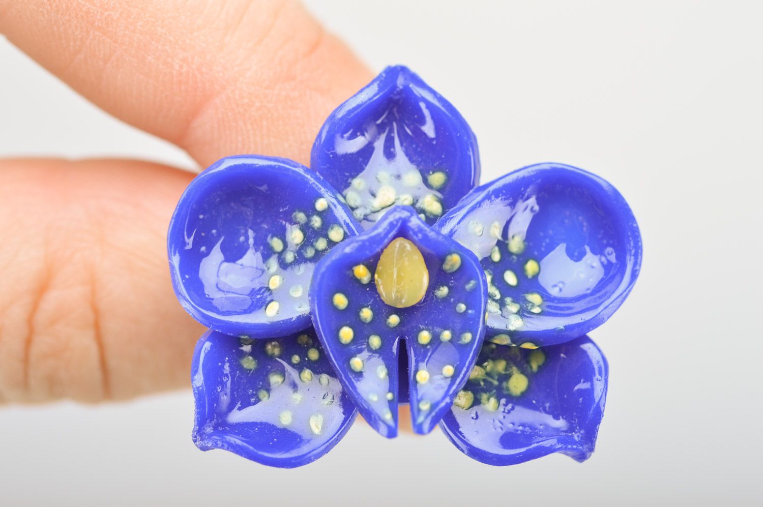 Handmade bright blue flower stud earrings in the shape of orchids for women photo 1