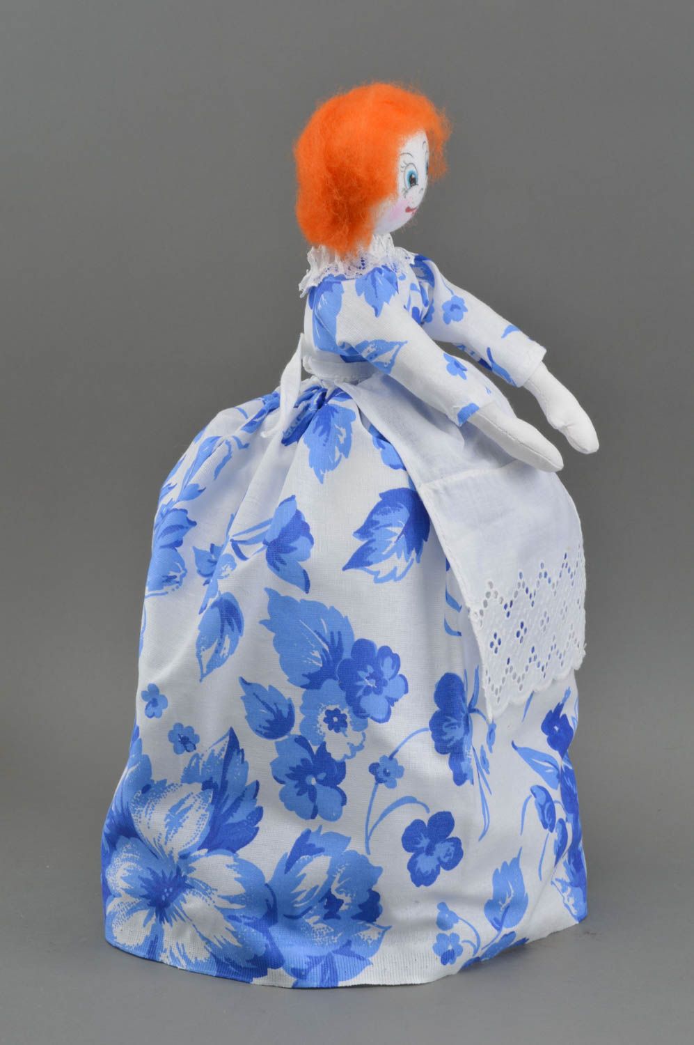Кукла на чайник из ткани ручной работы авторская оригинальная терсмочехол фото 3