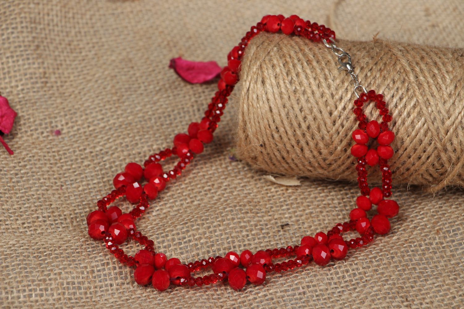 Red necklace with beads and crystal photo 5