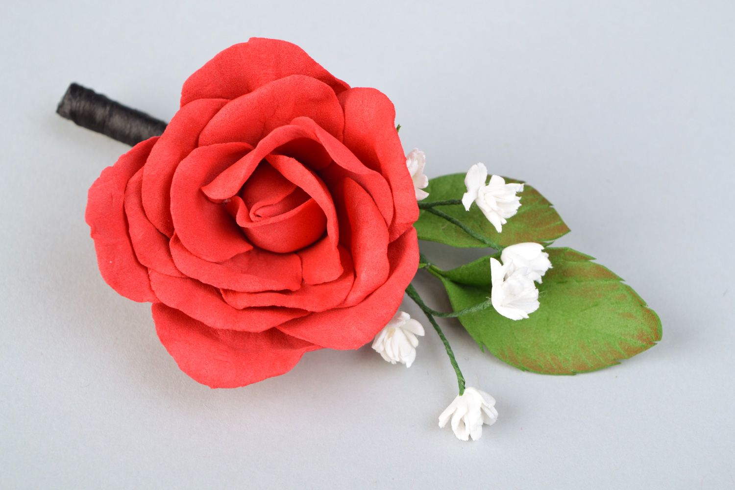 Jolie boutonnière artisanale faite main rose rouge accessoire pour mariage photo 3