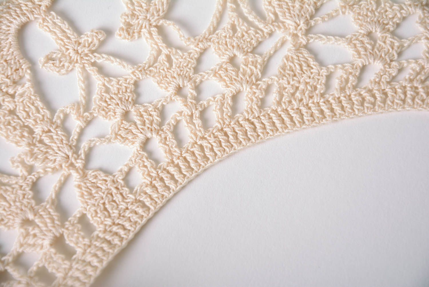 Collier col blanc Bijou fait main ajouré en coton au crochet Cadeau femme photo 5