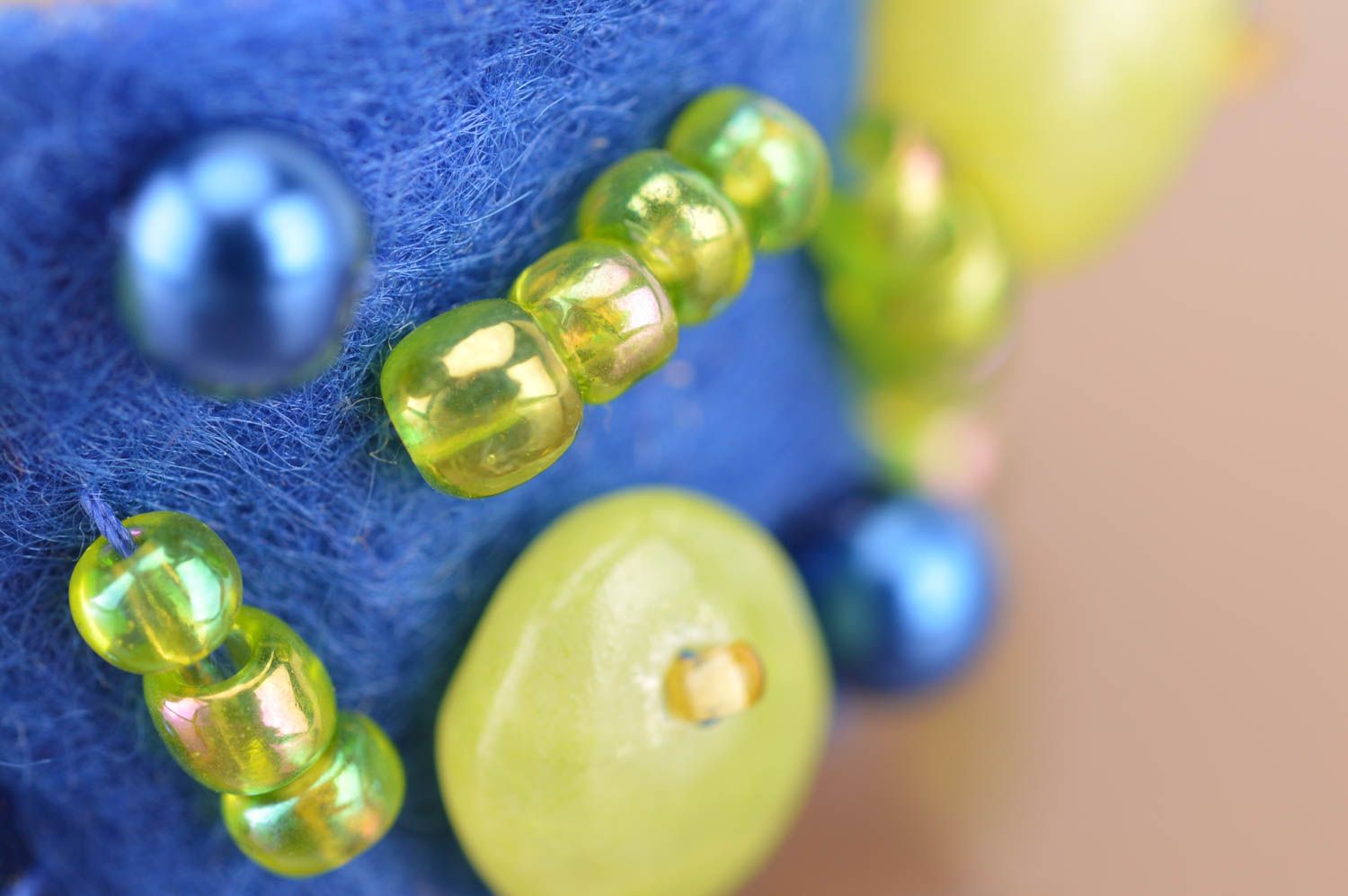Unusual cute handmade blue wrist bracelet made of felt with green beads photo 4