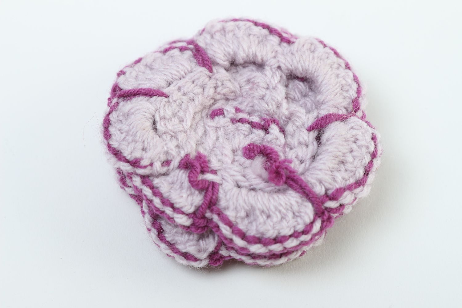 Fleur tricotée faite main Fourniture bijoux en fils acryliques Création broche photo 4