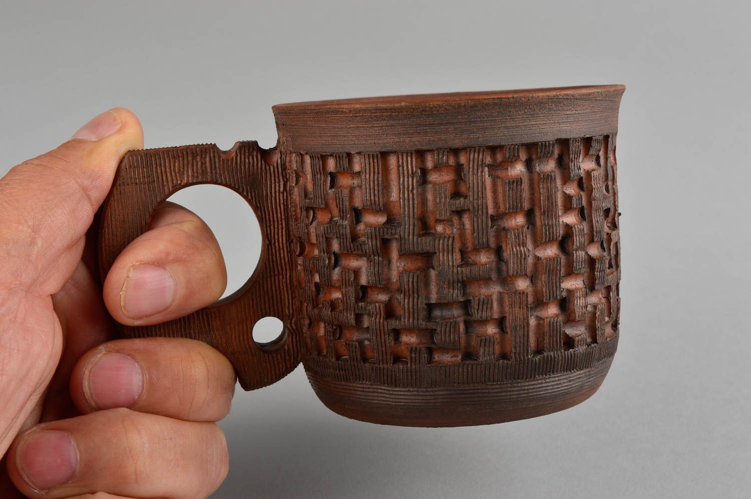 Taza decorada para café artesanal utensilio de cocina vasija de barro natural  foto 5