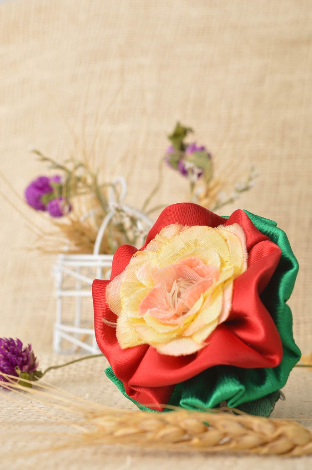 Blume Haarspange handgemachter Schmuck Accessoires für Mädchen rot gelb grün foto 1