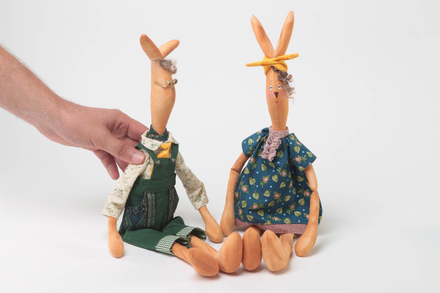 Набор мягких кукол зайцы 2 шт из хлопка декоративные игрушки ручной работы фото 5