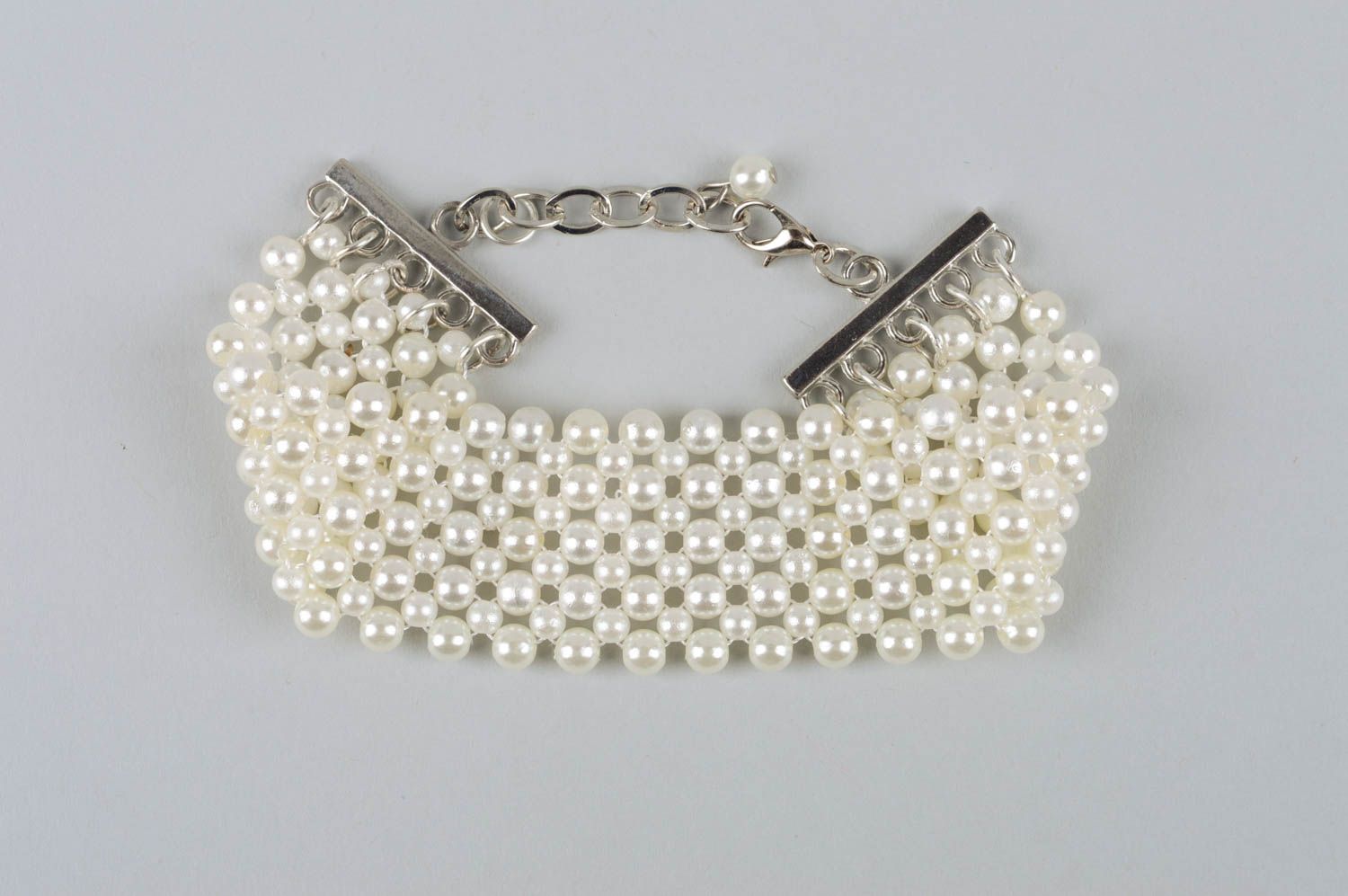 Armband Frauen handgefertigt Designer Schmuck Geschenk für Frauen in Weiß foto 4
