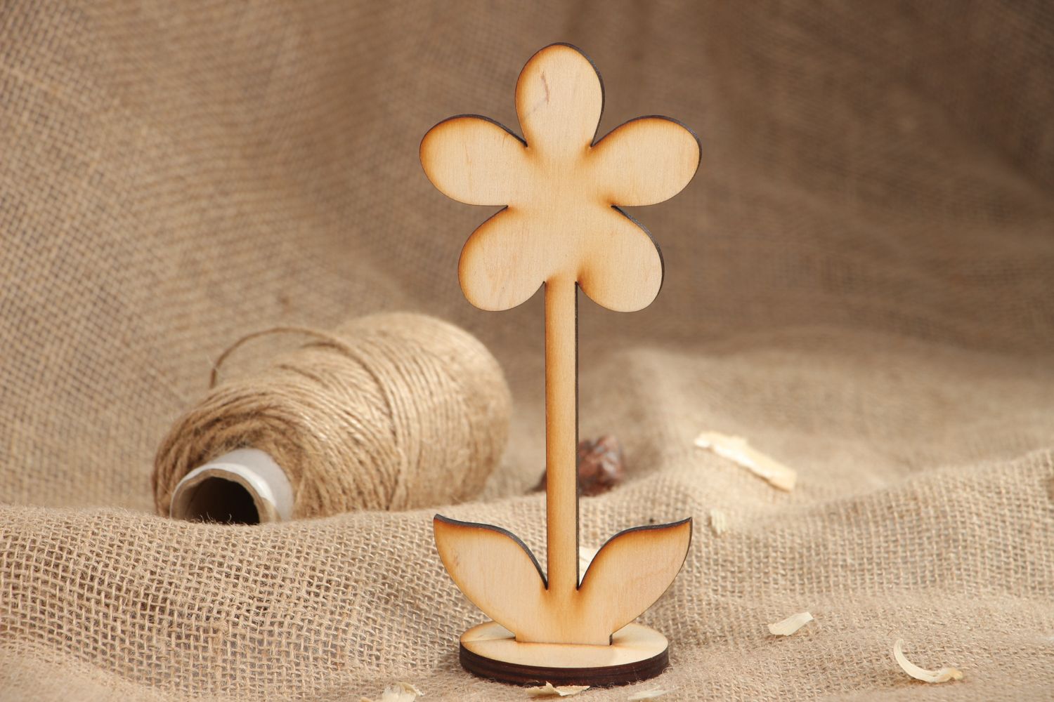 Vorbereitete Materialien handmade Blume mit Ständer foto 5