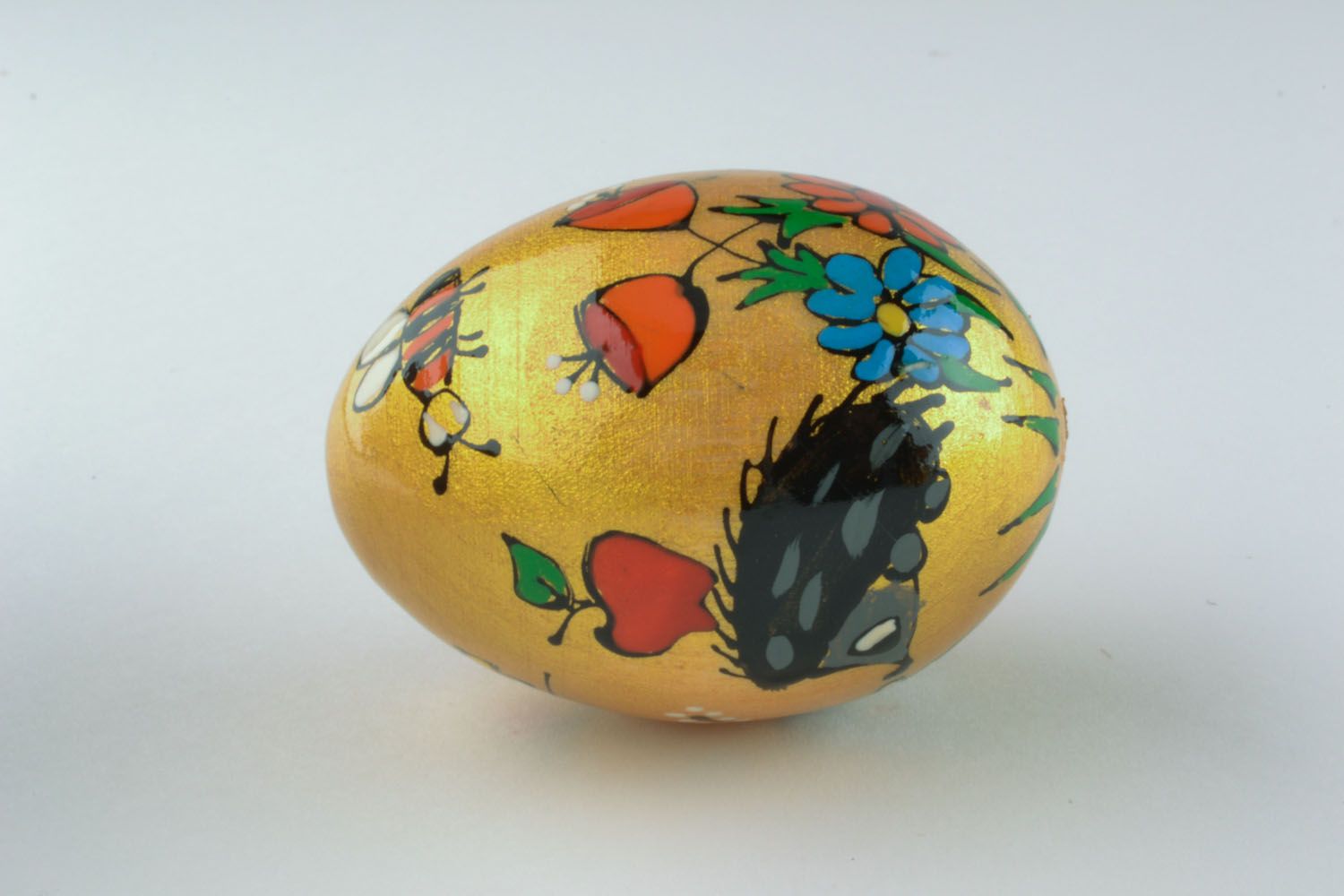 Homemade painted egg photo 2