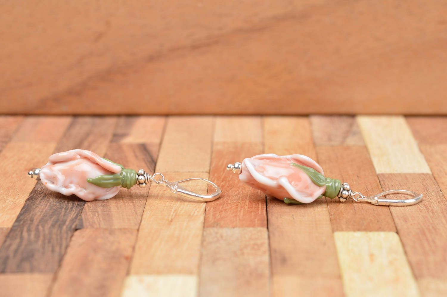 Handmade Ohrringe aus Glas ausgefallener Ohrschmuck Accessoire für Frauen foto 3