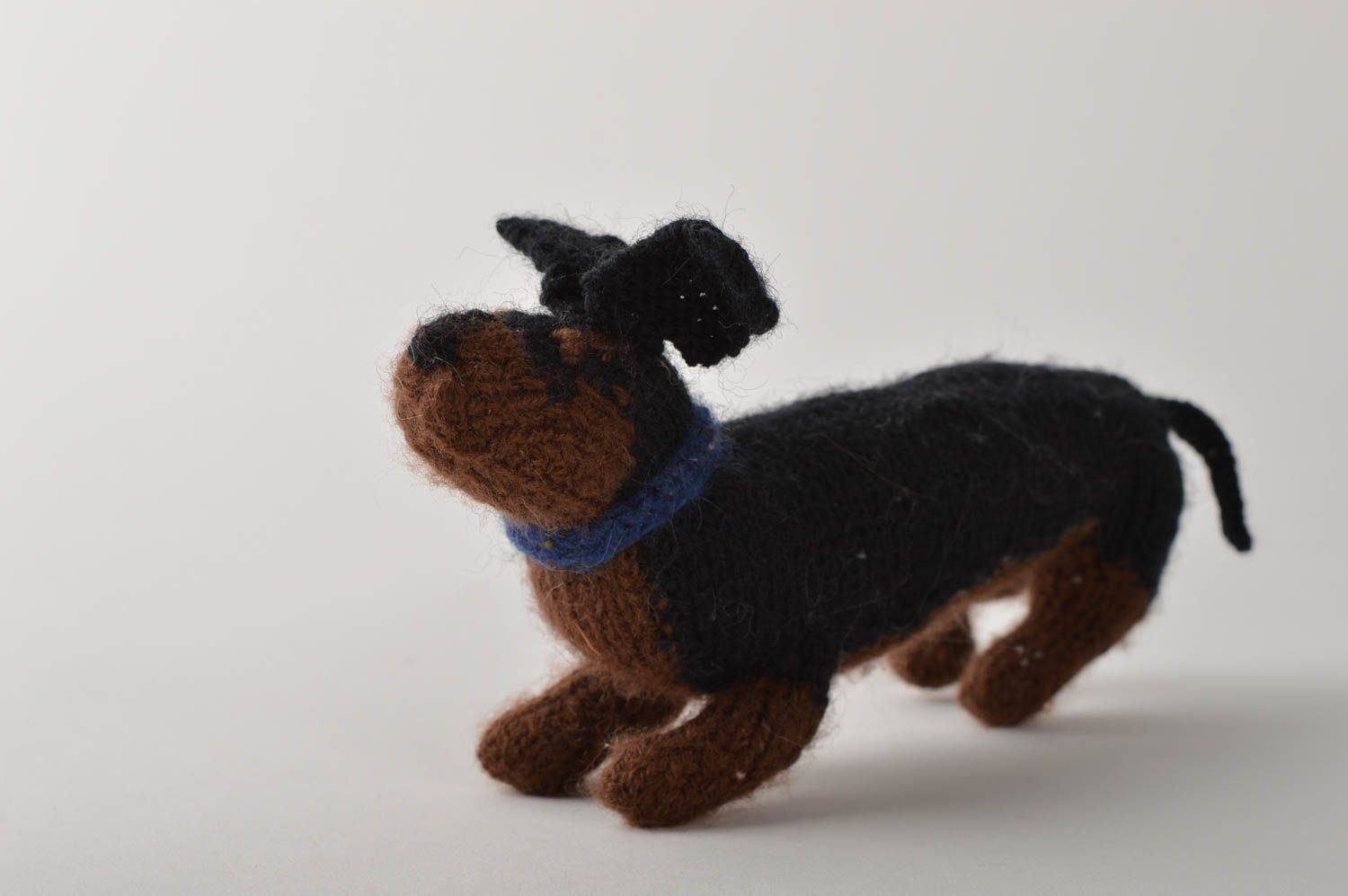 Muñeco artesanal juguete tejido perro de peluche regalo original para amigo foto 3