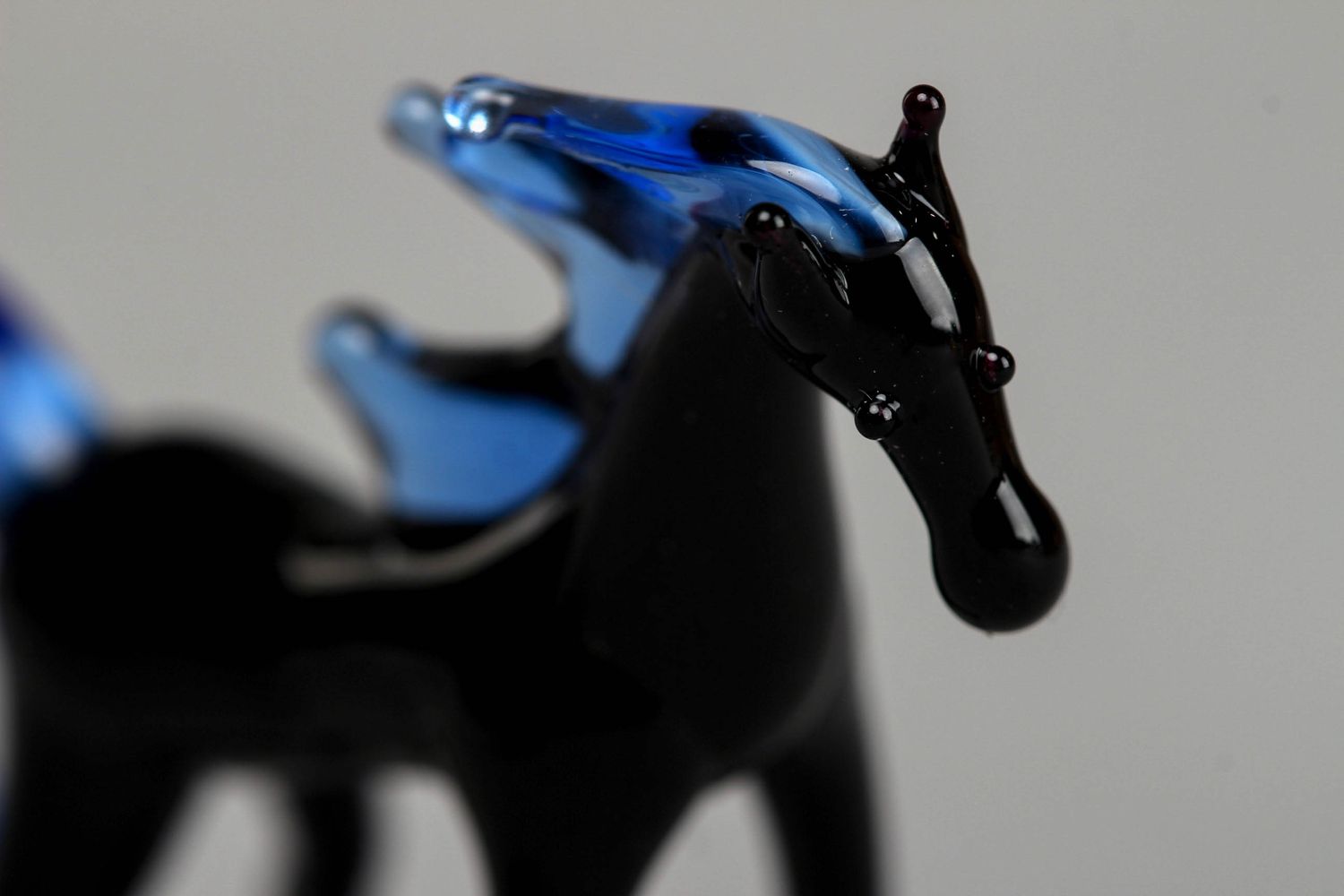 Лэмпворк фигурка из стекла Лошадь синяя фото 3