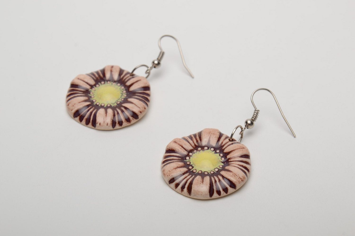 Handmade ceramic round dangle earrings in the shape of flowers painted with enamel photo 3