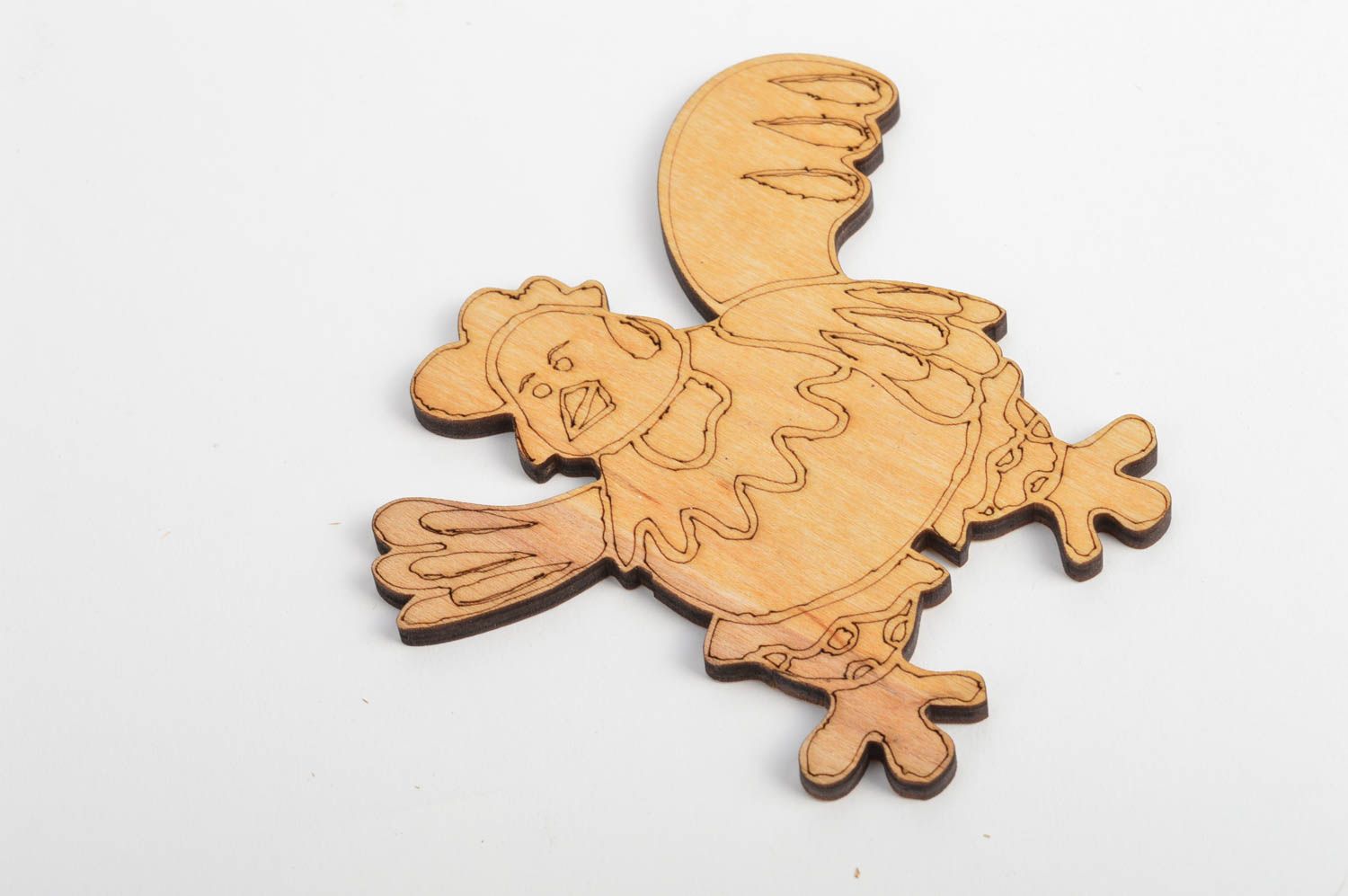 Pieza para decorar con forma de gallo original hecha a mano de contrachapado  foto 3