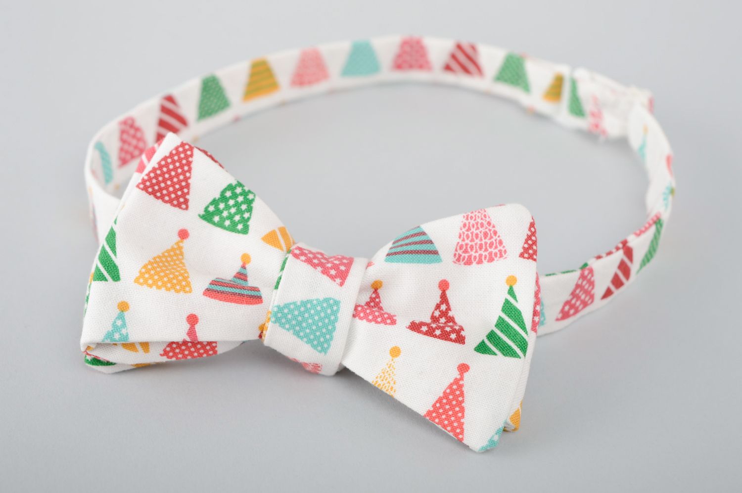 Handmade festive fabric bow tie photo 1