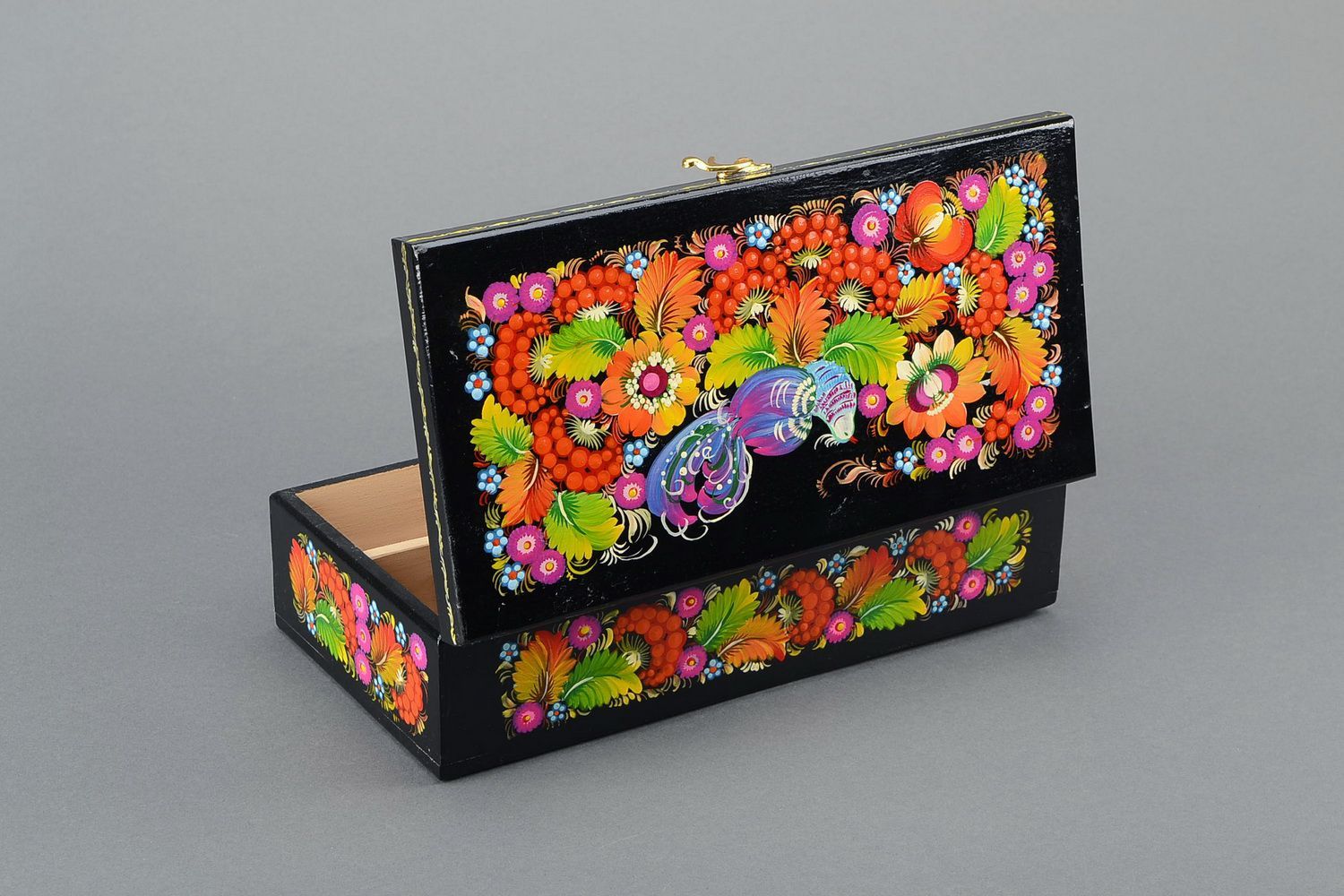 Painted box-case with two compartments  photo 3